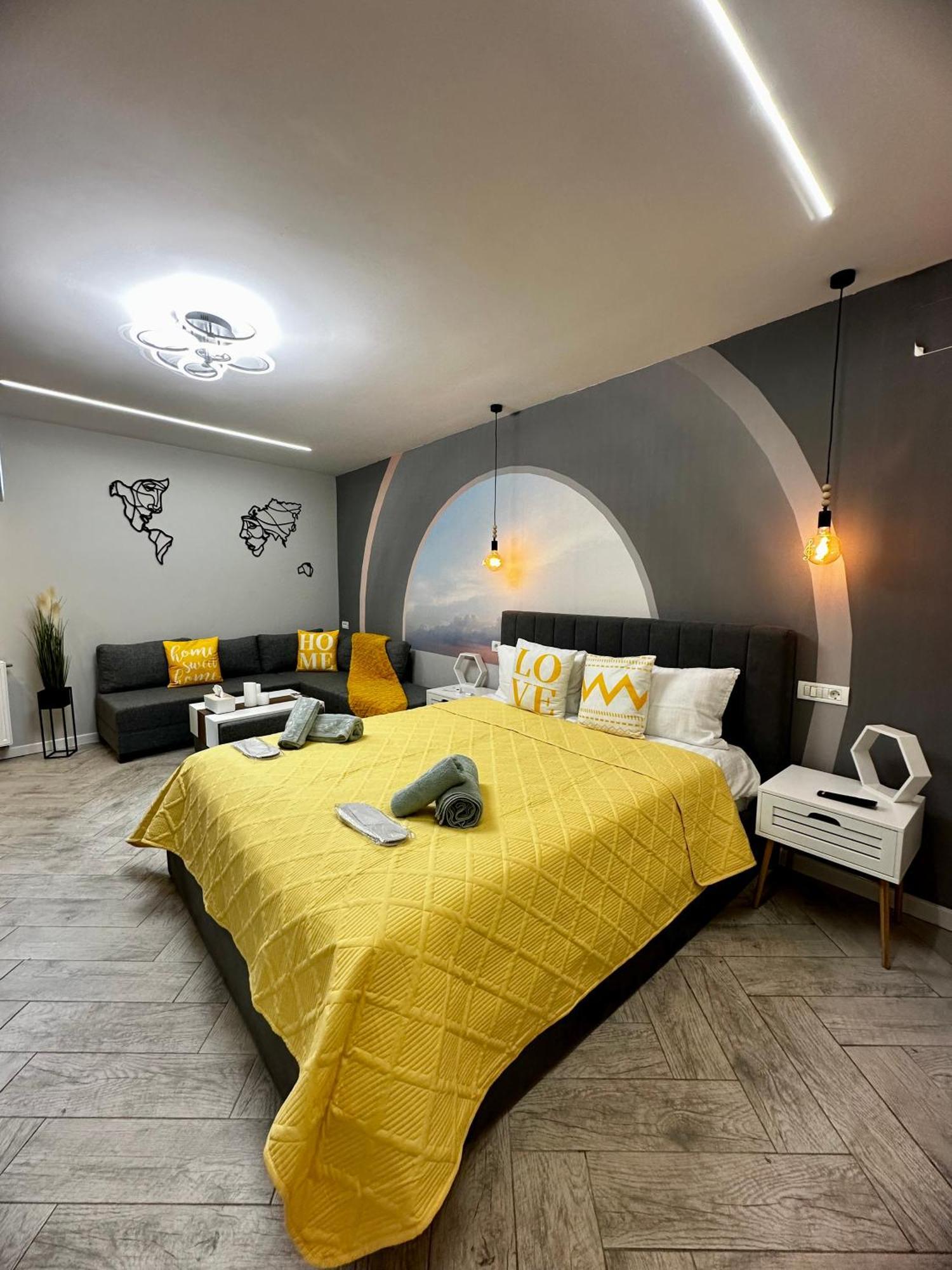 Stay Inn Central Brasov Ap 3 エクステリア 写真